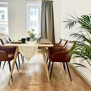 Design - Parking - Kingsize-bett - 2x Bad - Zentrum Hannover